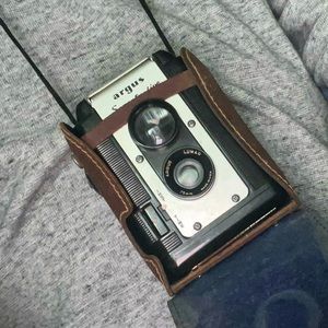 Vintage Argus Seventy-Five 6x6 TLR Flim Camera 80mm F/3.5